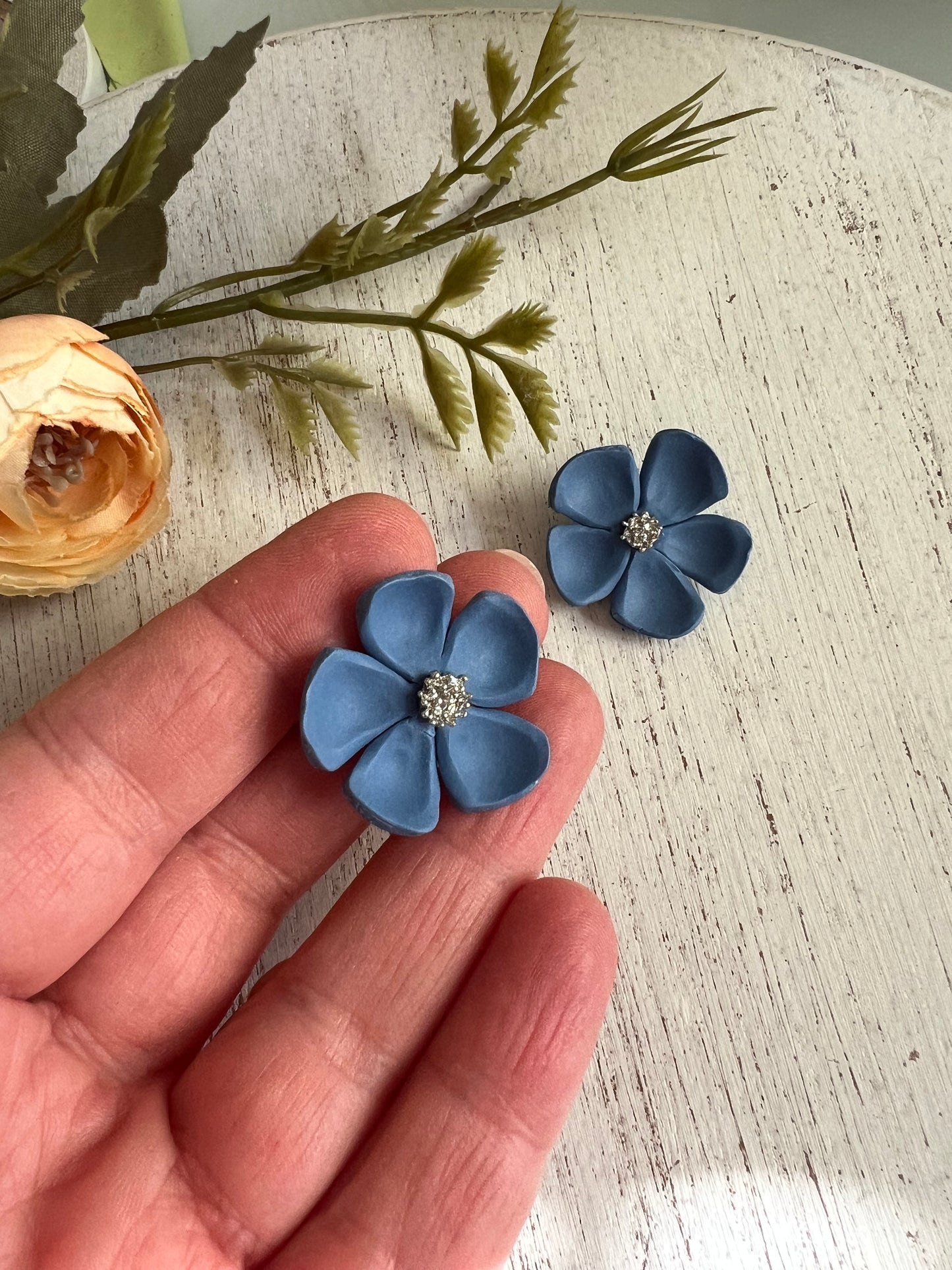 Orecchini fiori azzurri