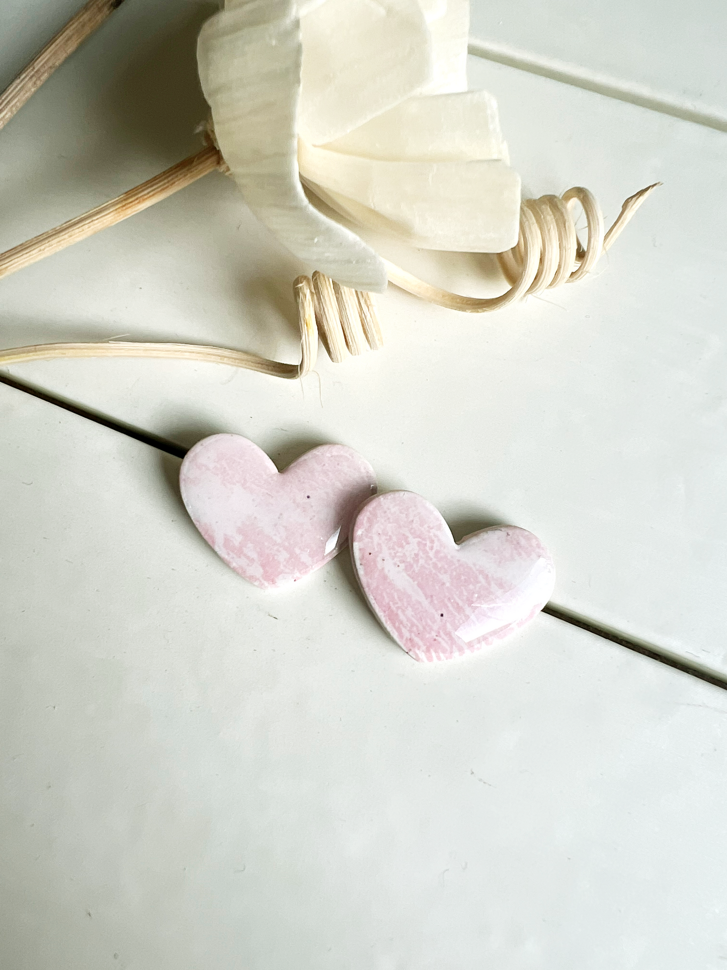 Orecchini a cuore rosa marmorizzato artigianali